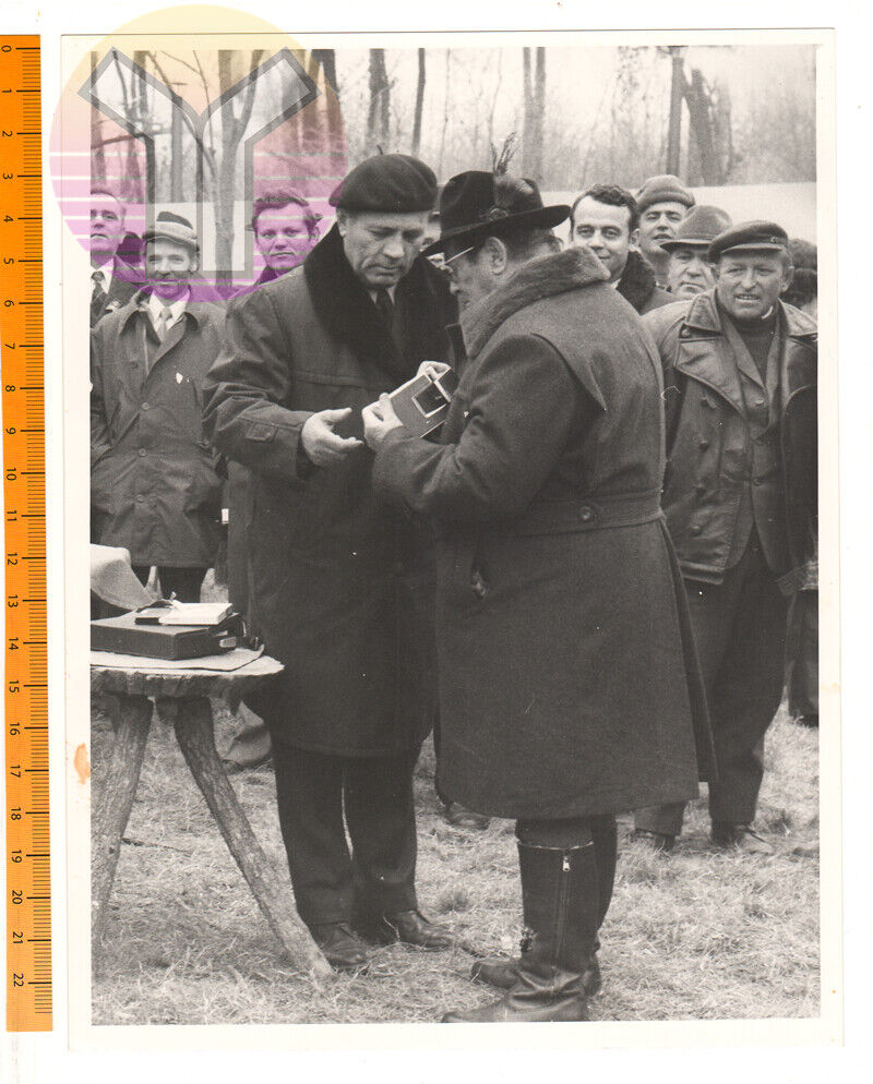 President Josip Broz TITO hunter - Karadjordjevo 75 - YUGOSLAVIA - #6 BW